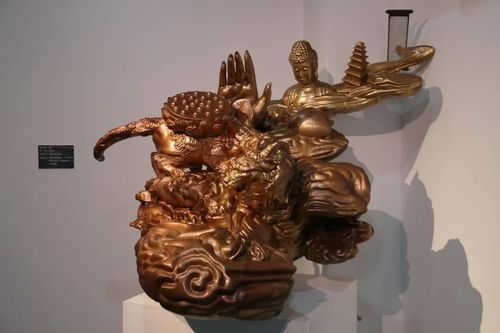 2021毕业季推介 中央美院雕塑系第六工作室本科毕业作品——王钦正木雕塑品